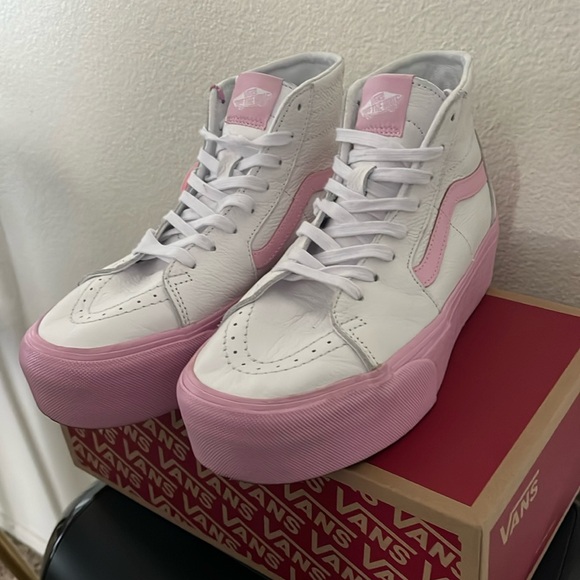 Size 8.5  VANS Barbie x Sk8- Tapered Stackform High White Pink - Picture 8 of 12